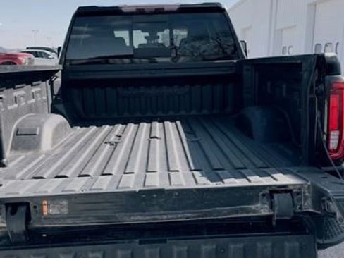 Used 2020 GMC Sierra 2500 Denali w/ Denali Ultimate Package image 9