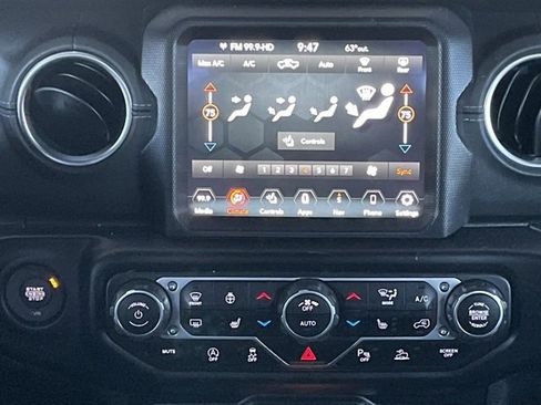 Used 2021 Jeep Gladiator Overland w/ Popular Equipment Package image 16