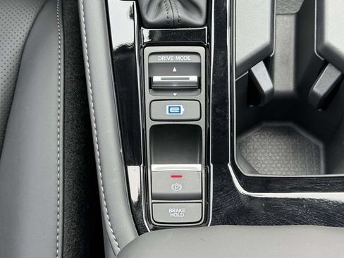 Certified 2025 Honda Accord Touring image 16