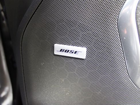 Used 2022 Chevrolet Suburban Premier image 34