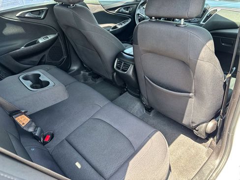 Used 2024 Chevrolet Malibu LT FWD image 39