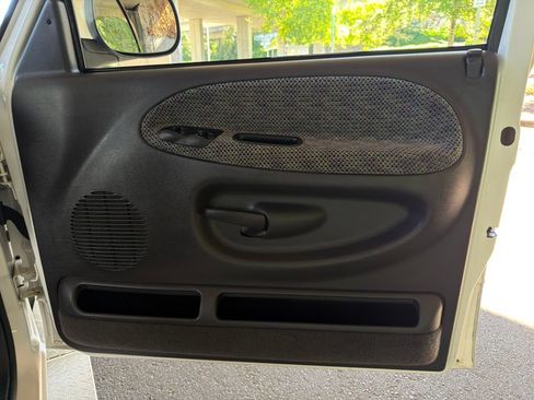 Used 2001 Dodge Ram 1500 Truck 2WD Quad Cab image 19