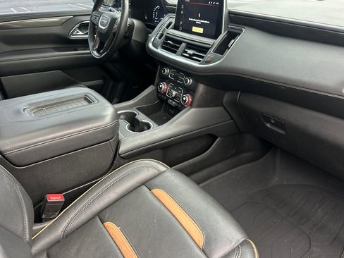 Used 2023 GMC Yukon XL AT4 w/ AT4 Premium Package image 17