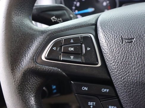 Used 2018 Ford Focus SE FWD image 13
