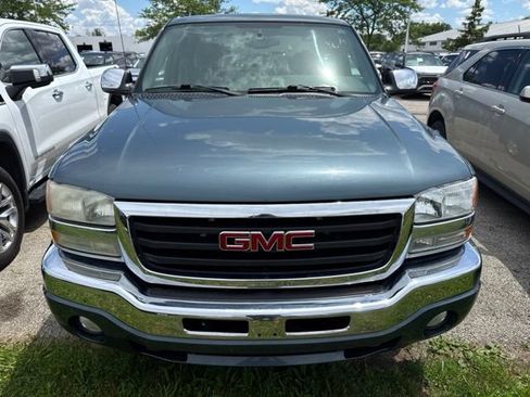 Used 2007 GMC Sierra 1500 SLE w/ Extended Cab Value Package AWD/4WD image 8