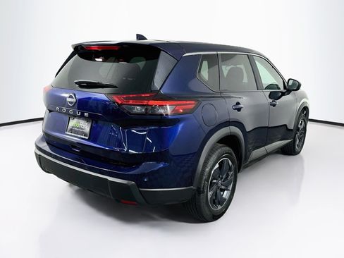 Used 2025 Nissan Rogue SV FWD image 9
