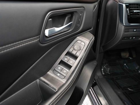 Used 2023 Nissan Rogue SL w/ SL Premium Package image 7