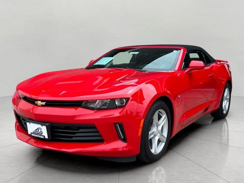 Used 2018 Chevrolet Camaro LT w/ Technology Package RWD image 7