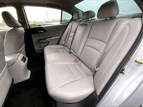 Used 2017 Honda Accord EX-L image 20