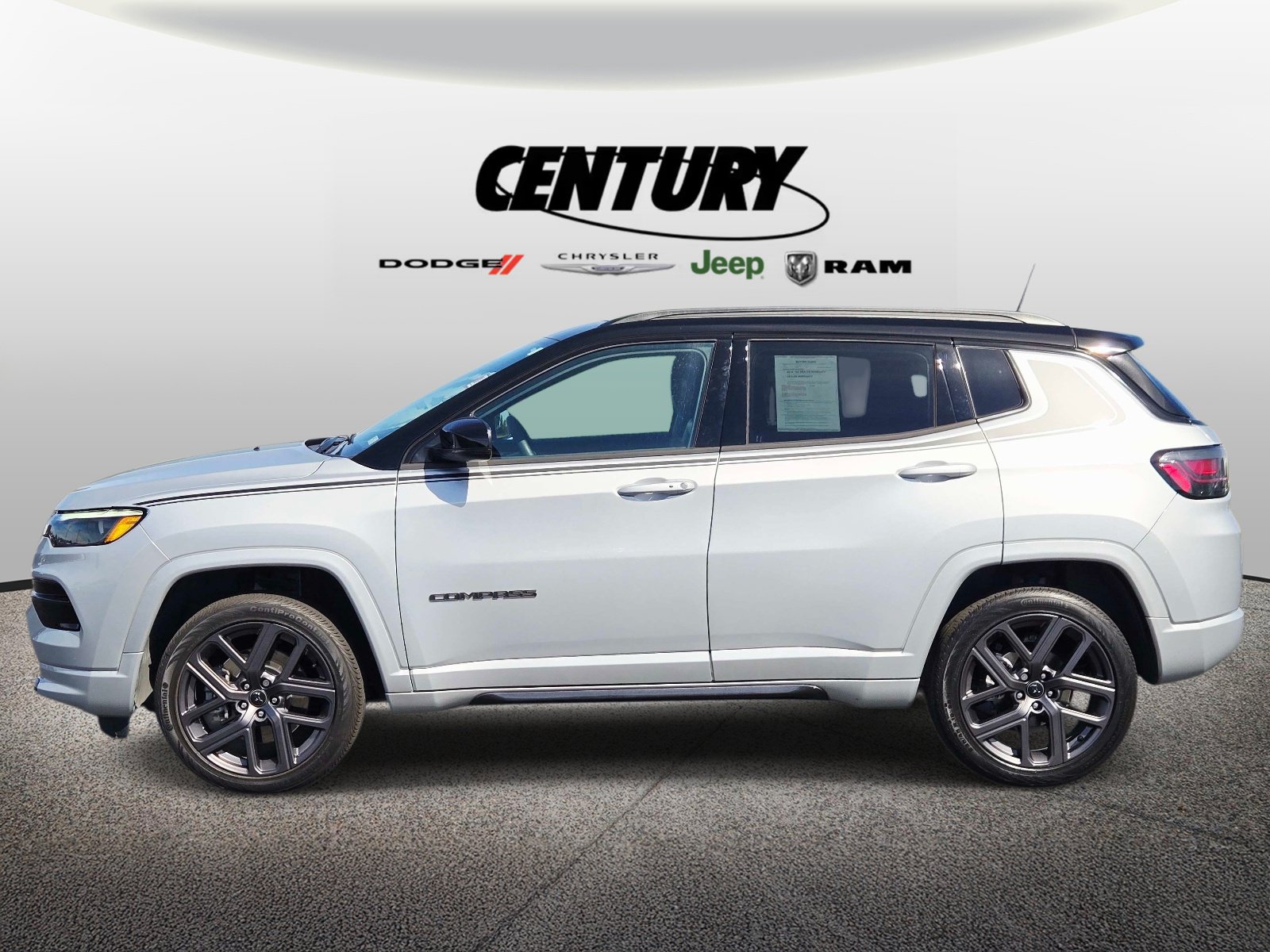 Used 2025 Jeep Compass Limited w/ High Altitude Package AWD/4WD image 7