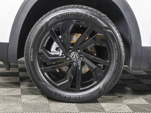 Used 2023 Volkswagen Atlas SE w/ Panoramic Sunroof Package AWD/4WD image 20