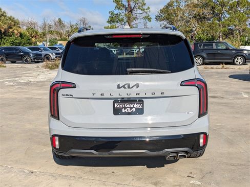Certified 2025 Kia Telluride SX Prestige X-Pro image 8