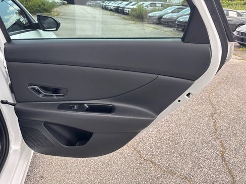 Used 2026 Hyundai Elantra Sport FWD image 16