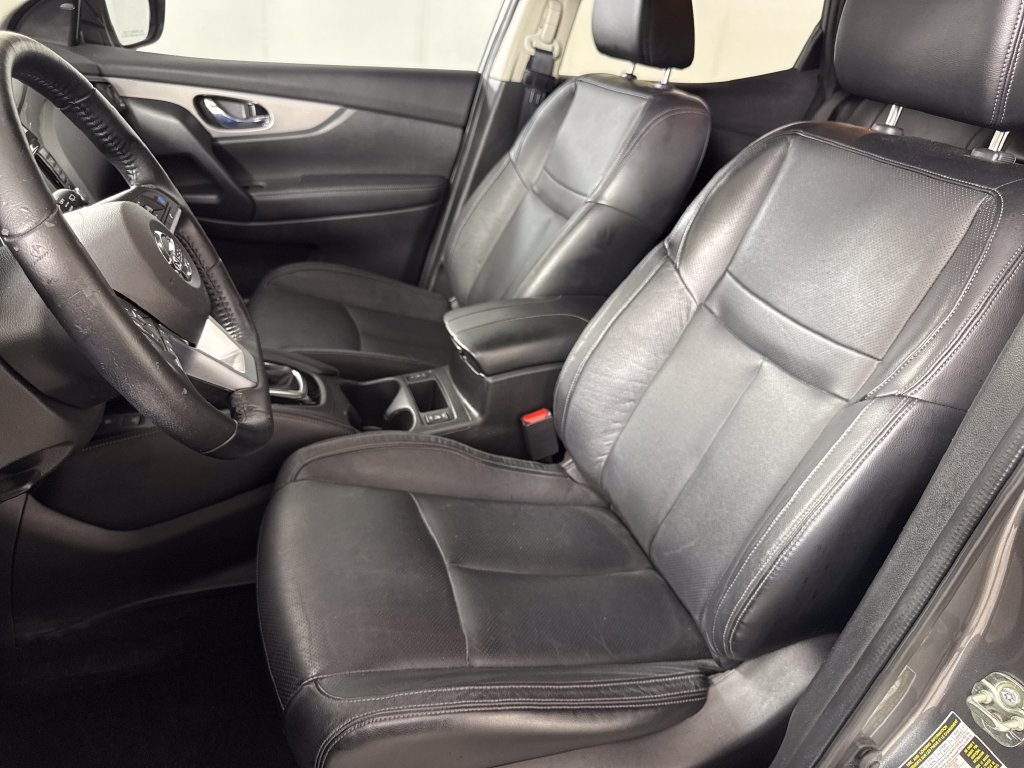 Used 2020 Nissan Rogue Sport SL FWD image 11