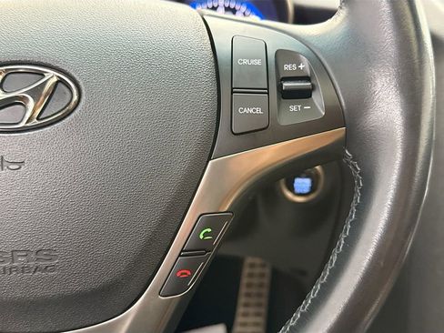 Used 2016 Hyundai Genesis Coupe 3.8 RWD image 12