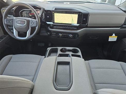New 2026 GMC Sierra 1500 SLE w/ X31 Off-Road Package image 11