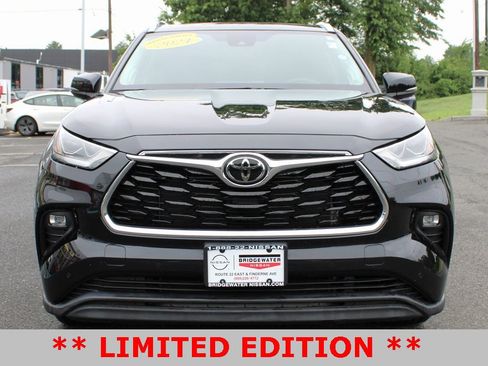 Used 2021 Toyota Highlander Limited image 2