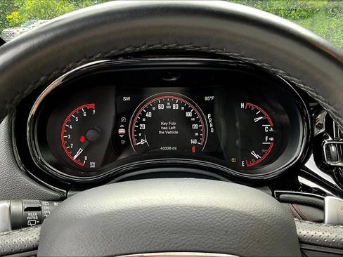 Used 2025 Dodge Durango GT AWD/4WD image 15