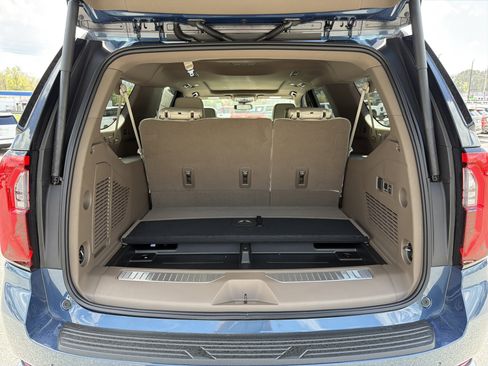 New 2026 GMC Yukon XL Denali w/ Sun & Power Step Package image 23