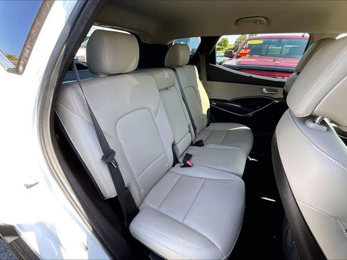 Used 2018 Hyundai Santa Fe Sport image 26