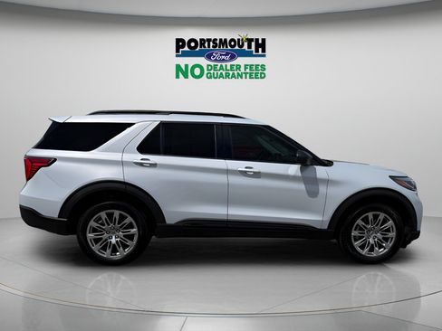 Used 2026 Ford Explorer Active w/ Active Comfort Package AWD/4WD image 6