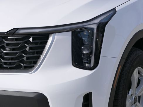 New 2026 Kia Sorento LX image 7