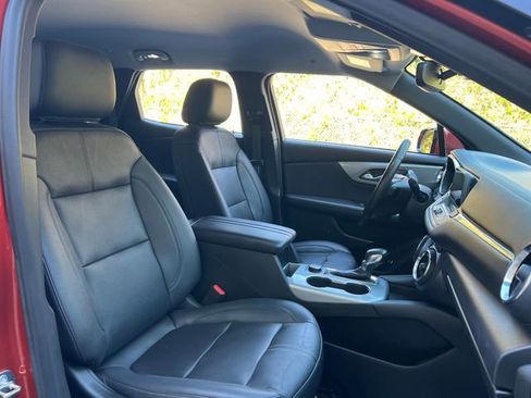 Used 2022 Chevrolet Blazer LT image 34