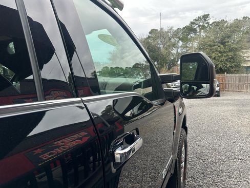 Used 2022 Ford F250 Platinum image 11