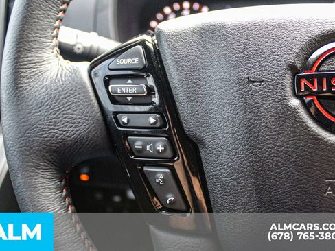 Used 2025 Nissan Frontier PRO-4X AWD/4WD image 27