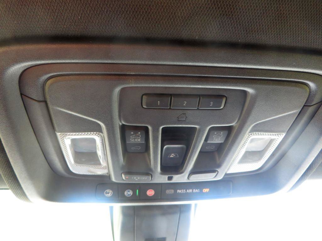 Used 2022 GMC Sierra 2500 AT4 w/ AT4 Premium Plus Package AWD/4WD image 21