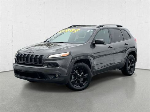 Certified 2018 Jeep Cherokee Latitude w/ Altitude Package image 1