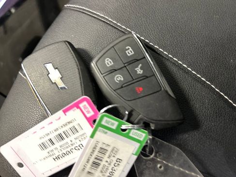 Used 2024 Chevrolet Traverse LS image 21