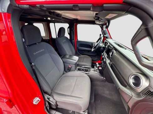 Certified 2022 Jeep Wrangler Unlimited Sahara AWD/4WD image 33
