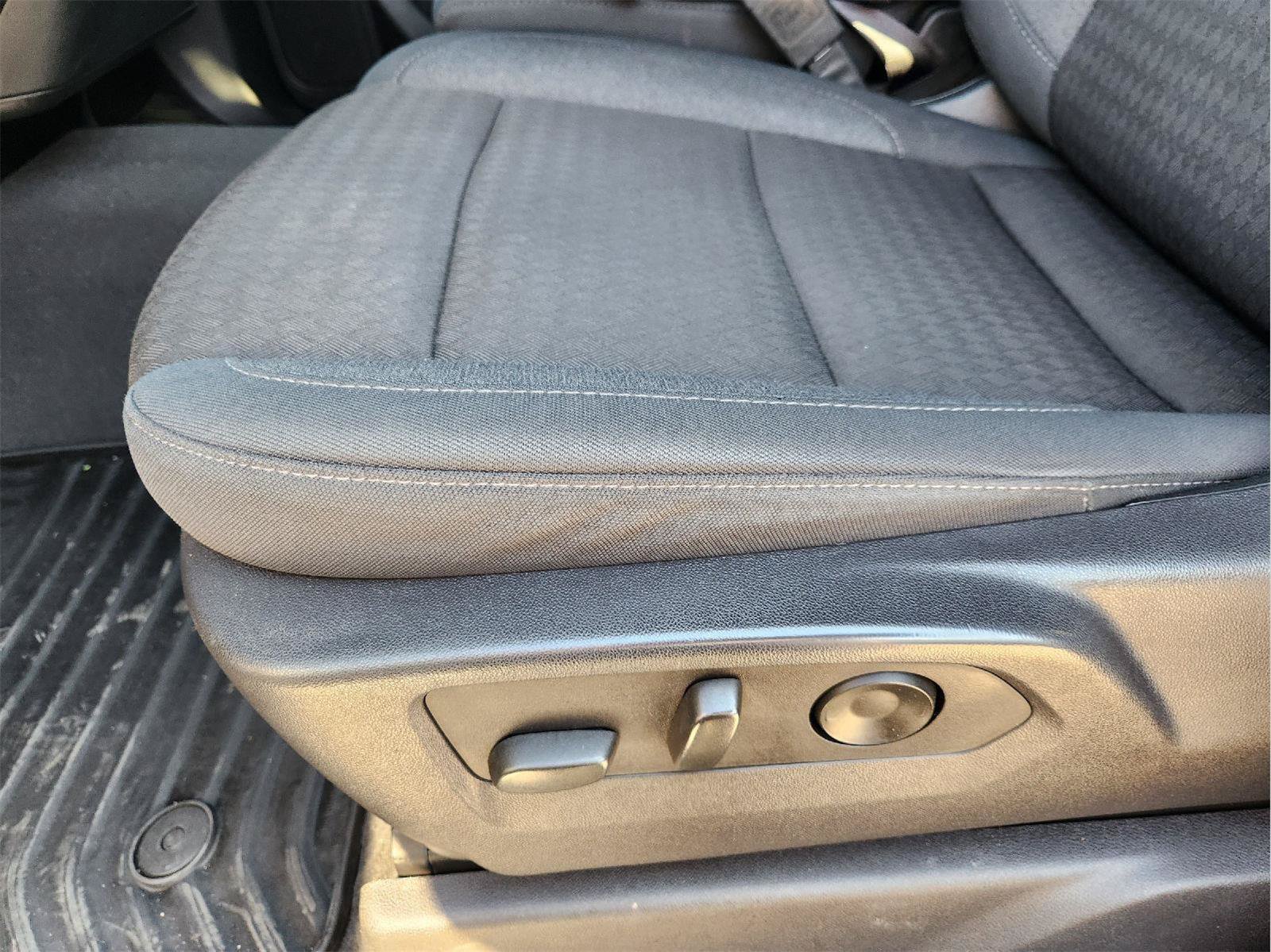 Used 2024 Chevrolet Silverado 1500 Custom RWD image 24