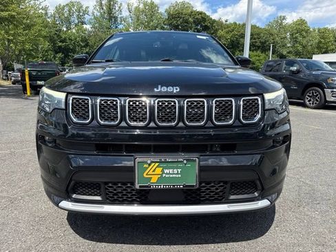 Used 2023 Jeep Compass Limited w/ Elite Group AWD/4WD image 2