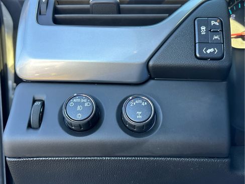 Used 2020 Chevrolet Tahoe LT w/ Luxury Package image 25