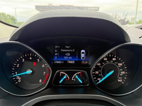Used 2017 Ford Escape SE FWD image 17