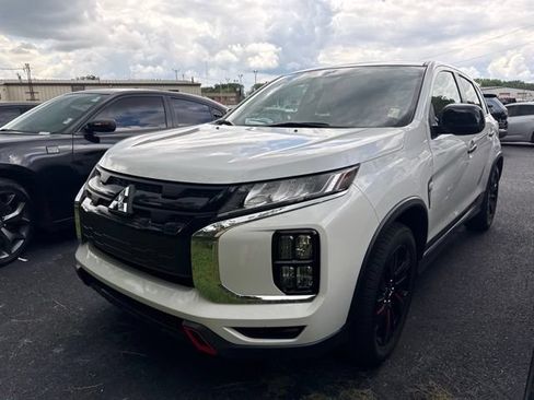 Used 2021 Mitsubishi Outlander Sport Black Edition FWD image 4