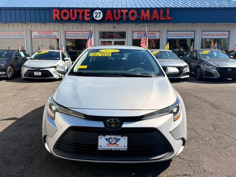 Used 2024 Toyota Corolla LE FWD image 3