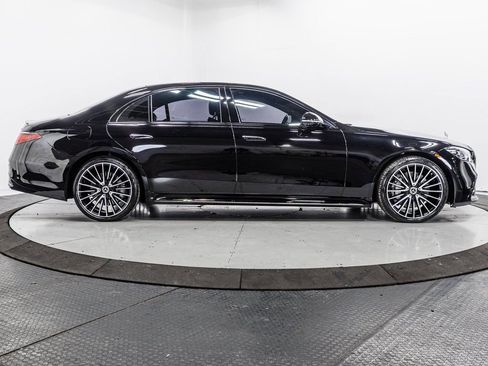 Used 2023 Mercedes-Benz S 580 4MATIC Sedan image 37