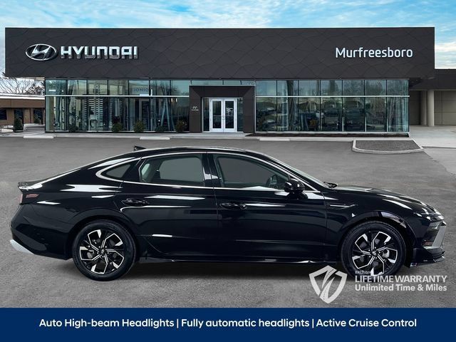 Used 2025 Hyundai Sonata SEL FWD image 4