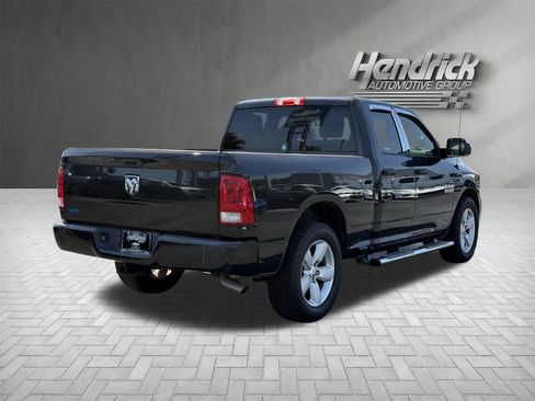Used 2015 RAM 1500 Express RWD image 10