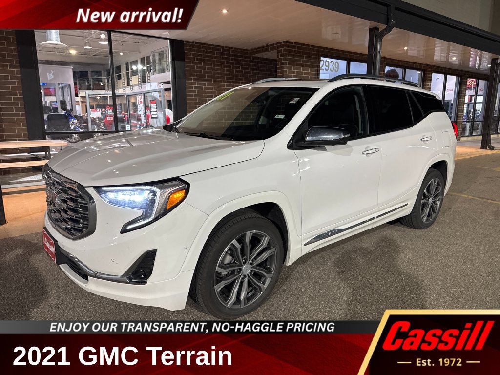 Used 2021 GMC Terrain Denali w/ GMC Pro Grade Package AWD/4WD image 1