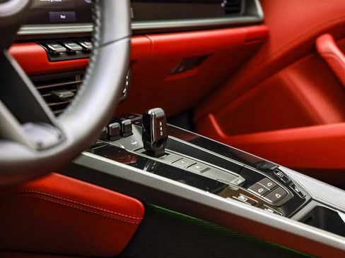 Used 2023 Porsche 911 Carrera image 24