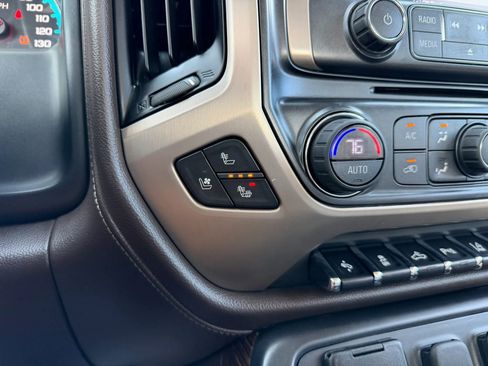 Used 2017 GMC Sierra 2500 Denali w/ Duramax Plus Package image 16