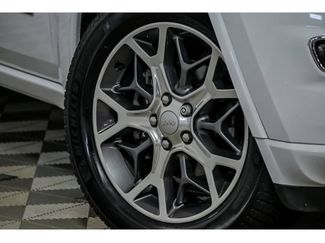 Used 2020 Jeep Grand Cherokee Overland AWD/4WD video 3