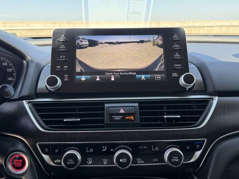 Used 2018 Honda Accord Touring image 29