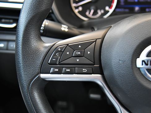 Used 2020 Nissan Altima 2.5 S FWD image 29