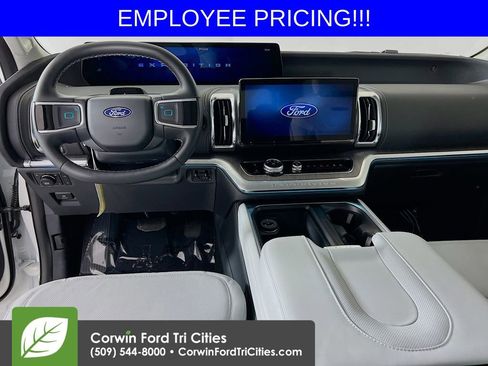 New 2026 Ford Expedition Platinum AWD/4WD image 28