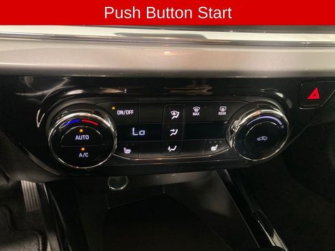 Used 2025 Chevrolet Trax LT w/ Driver Confidence Package image 10